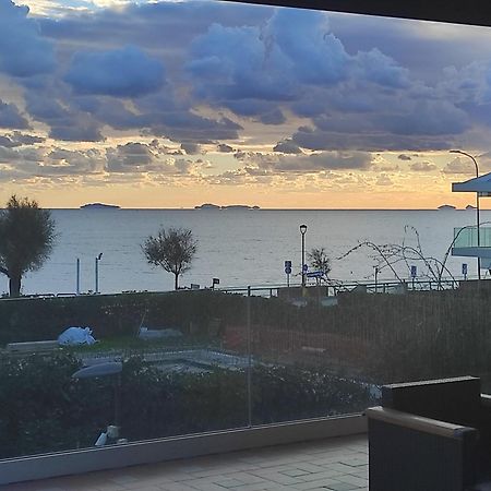 Vila Stella Di Mare Terracina Exteriér fotografie